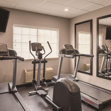 Country Inn & Suites By Radisson, Chicago-Hoffman هوفمان ستيتس المظهر الخارجي الصورة