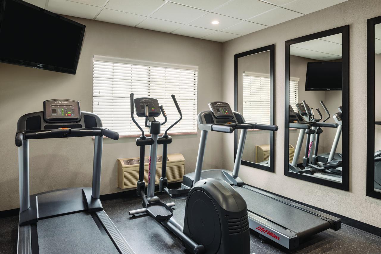 Country Inn & Suites By Radisson, Chicago-Hoffman هوفمان ستيتس المظهر الخارجي الصورة