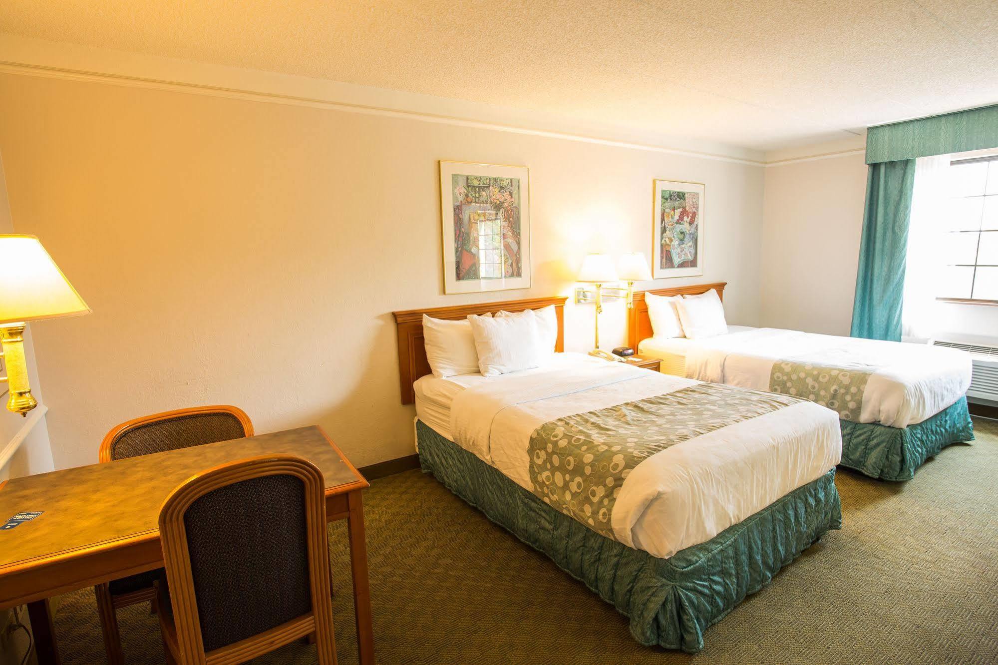 Country Inn & Suites By Radisson, Chicago-Hoffman هوفمان ستيتس المظهر الخارجي الصورة